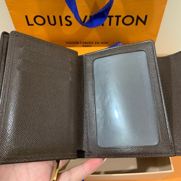 Sold🎉Louis Vuitton RARE Damier Ebene Koala Wallet🎉🎉 - Picture 15 of 16